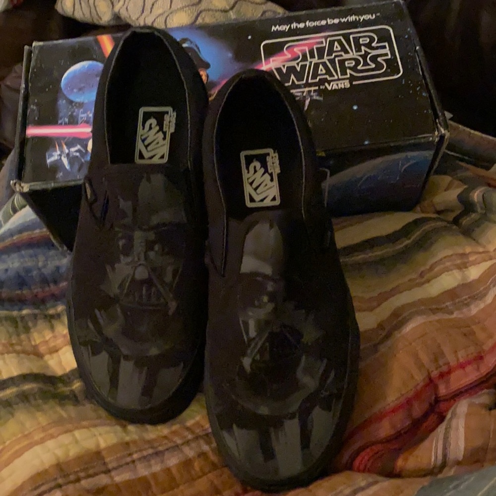 NIB Limited Edition. Darth Vader VANS STAR WARS